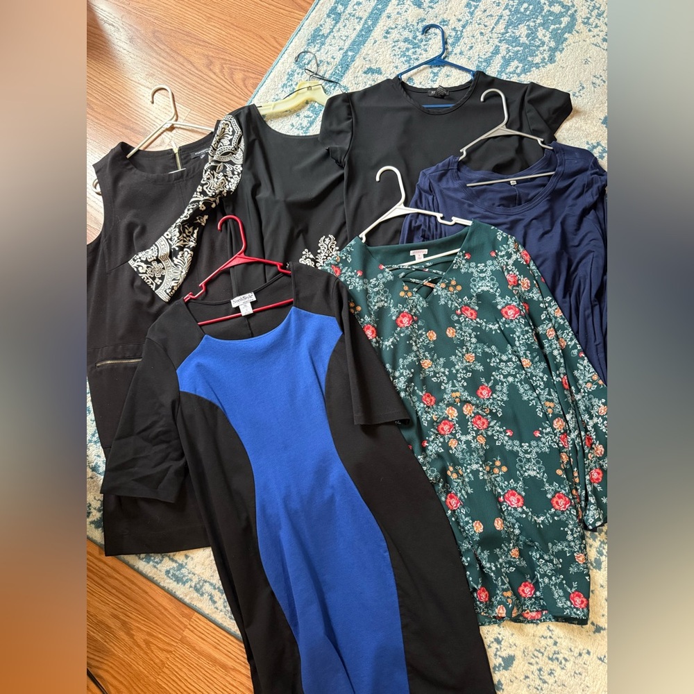 LOT Size XL/16 dresses!